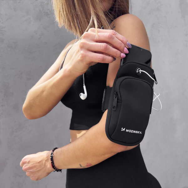 Opaska na telefon do biegania armband czarna 4 1016508 5 opaska na telefon do biegania armband cz wozinsky hurtownia sklep