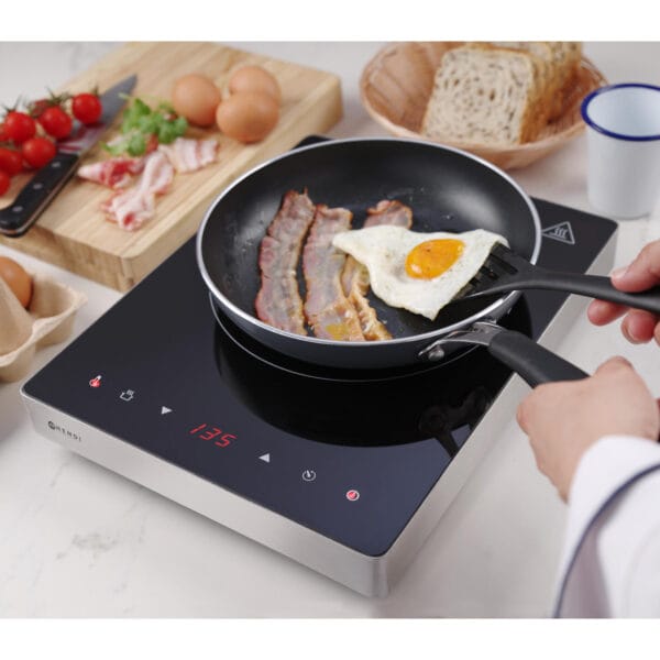 Patelnia aluminiowa z powłoką Teflon Platinum Professional nieprzywierającą śr. 24 cm - Hendi 621110 9 621110 9